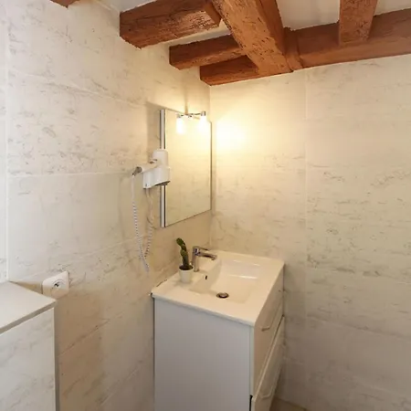 Studio Parisien 20m2 En Face Du Musee Grevin - 2p Apartamento *