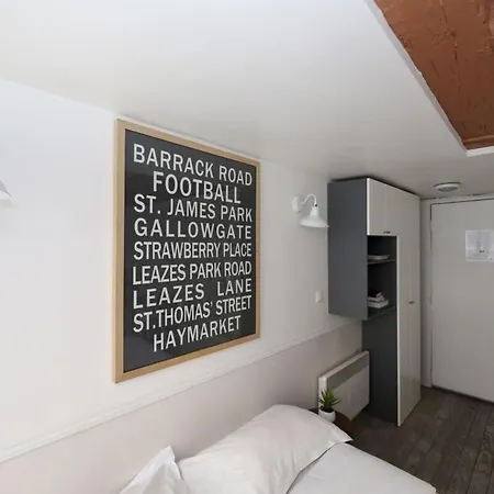 Apartamento Studio Parisien 20m2 En Face Du Musee Grevin - 2p *